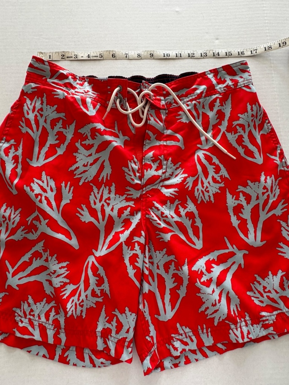 NAUTICA Red Coral Reef Print Men's Swim Trunks - Size L. - Picture 7 of 10